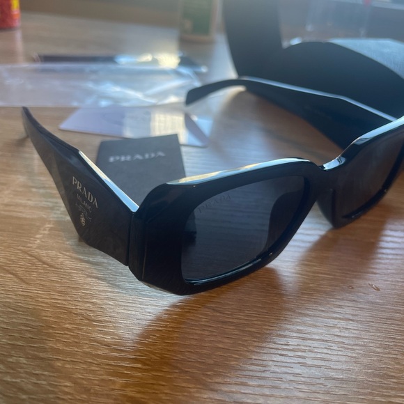 Prada Symbole Sunglasses - Picture 4 of 8